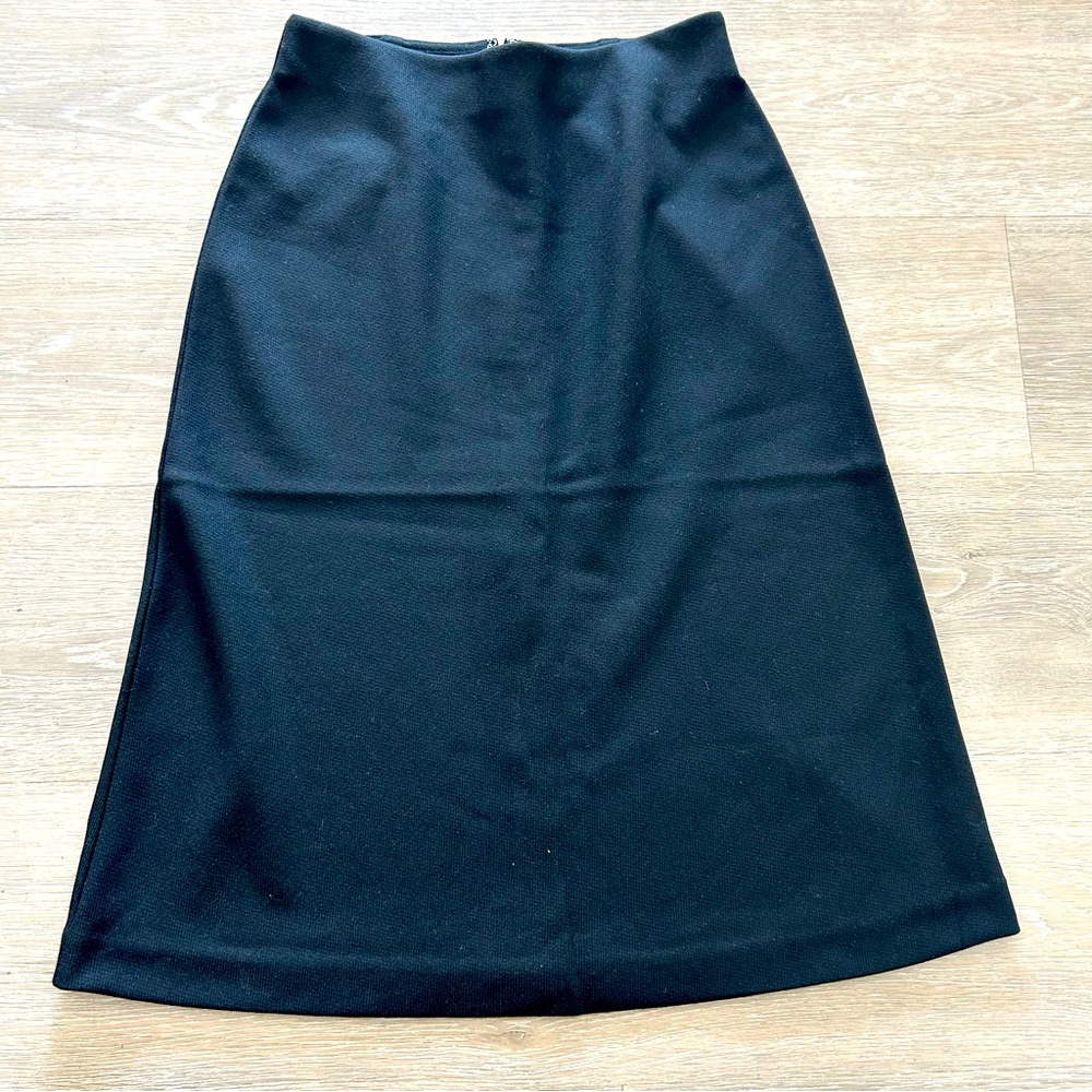 Aritzia Wilfred classic midi skirt black